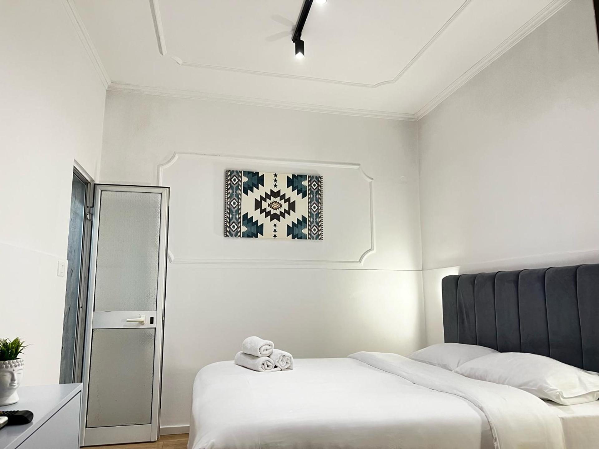 Square Hotel 3*
